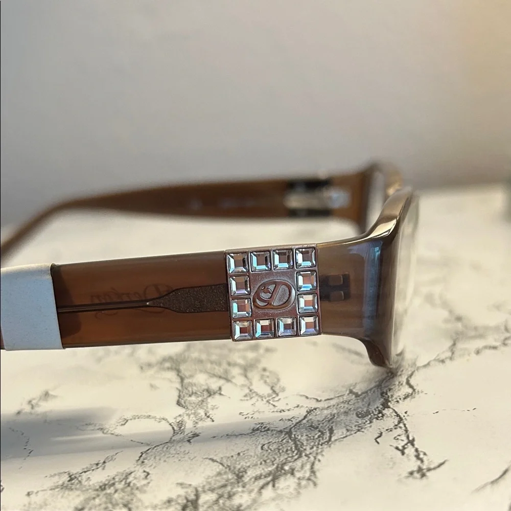 Dereon Elegant Brown With Silver Accents Women's Glasses. Size 53-17-135